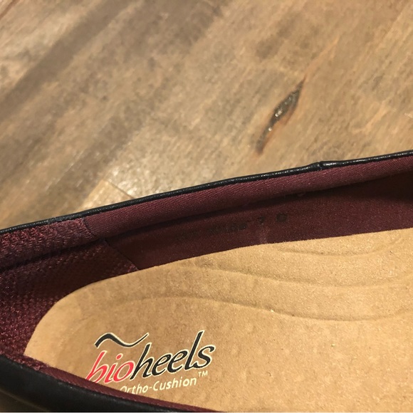 Black leather Bioheels with OrthoCushion size 7 wide - Picture 3 of 5